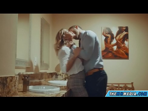 ❤️ Кога бујна русокоса ќе ве заведе во јавен тоалет ❤️❌ Порно видео на mk.mysexgamer.ru ❌❤